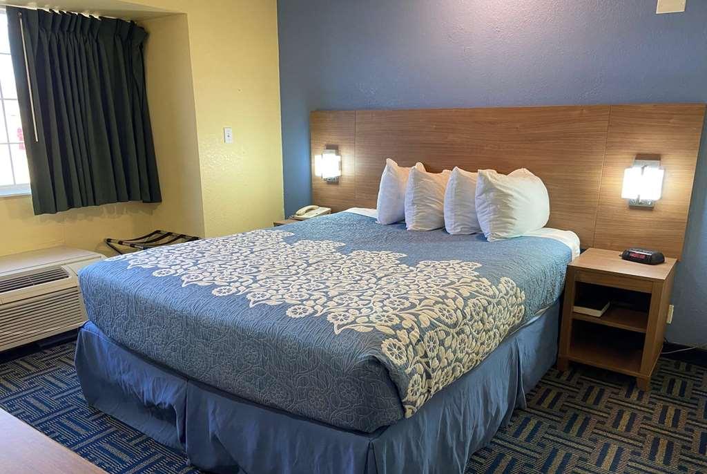 Days Inn Pryor Creek Pokoj fotografie