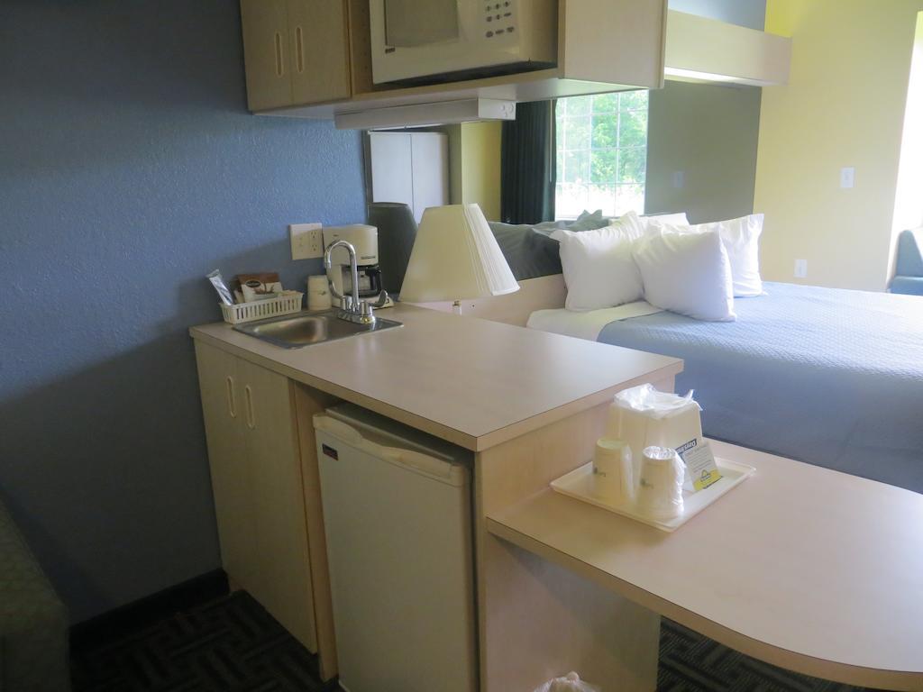 Days Inn Pryor Creek Exteriér fotografie