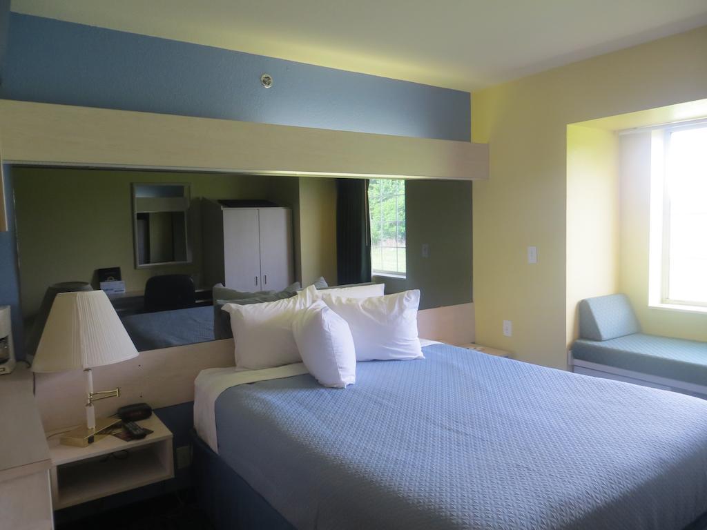 Days Inn Pryor Creek Exteriér fotografie
