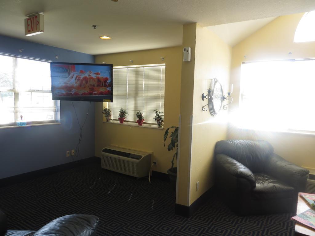 Days Inn Pryor Creek Exteriér fotografie
